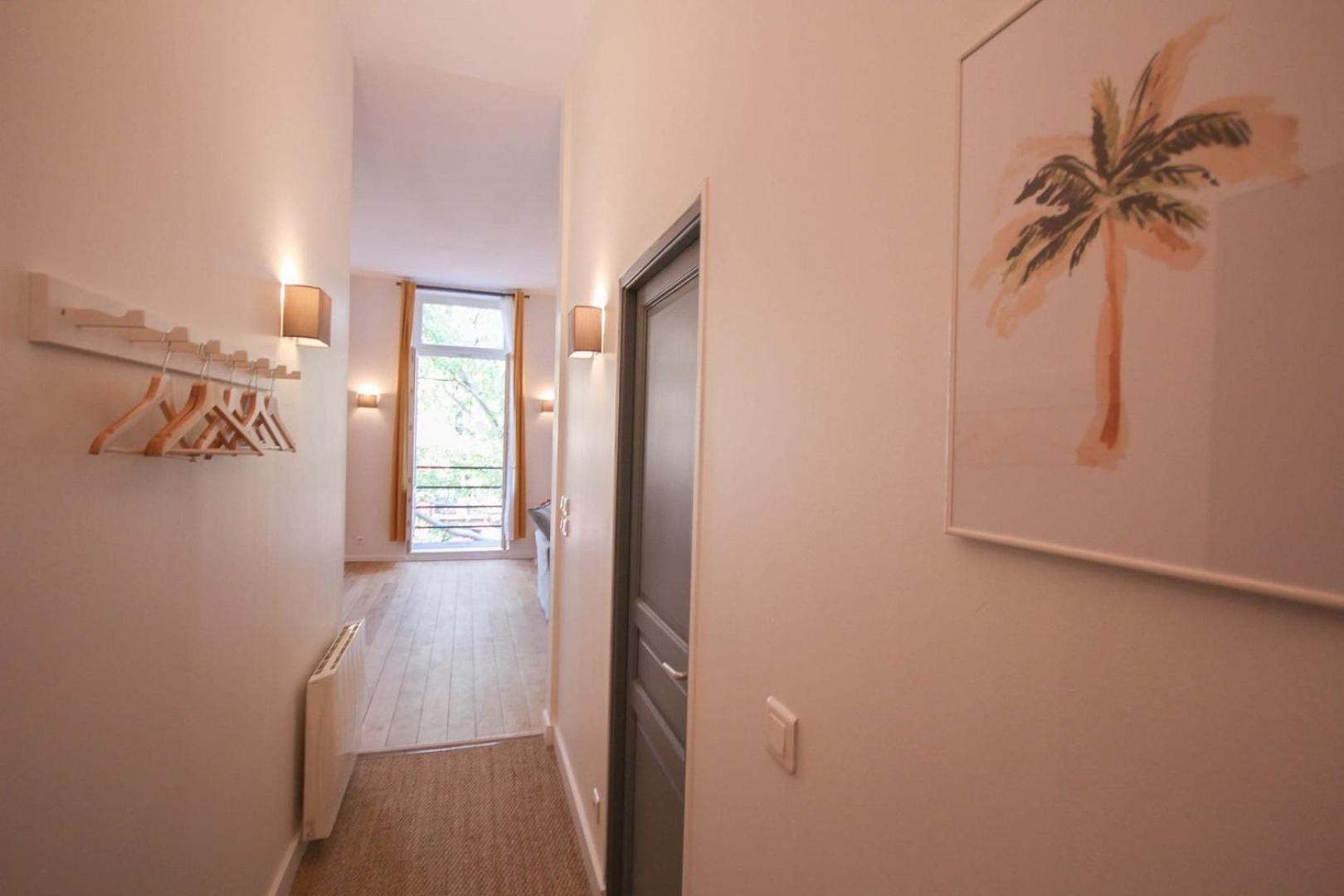 2-Bedroom Flat + Private Car Park. Lille Kültér fotó