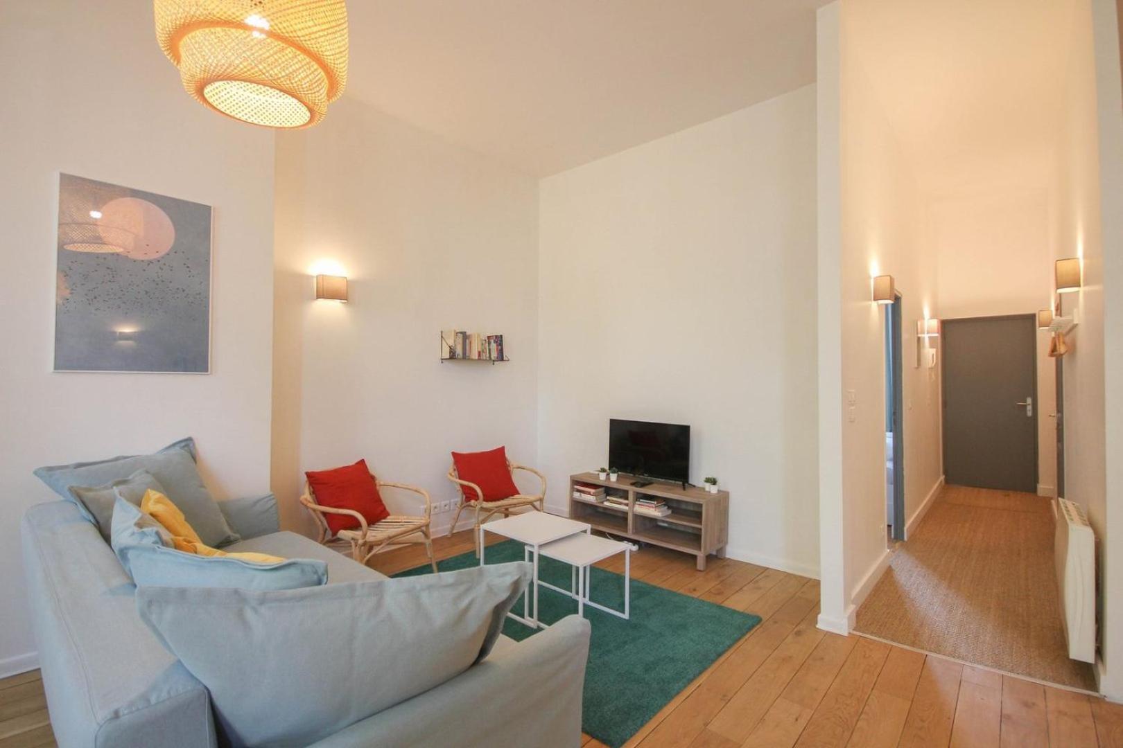 2-Bedroom Flat + Private Car Park. Lille Kültér fotó