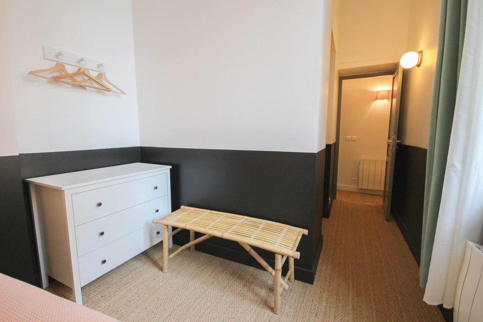 2-Bedroom Flat + Private Car Park. Lille Kültér fotó